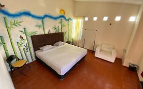 Casa Bugambilias